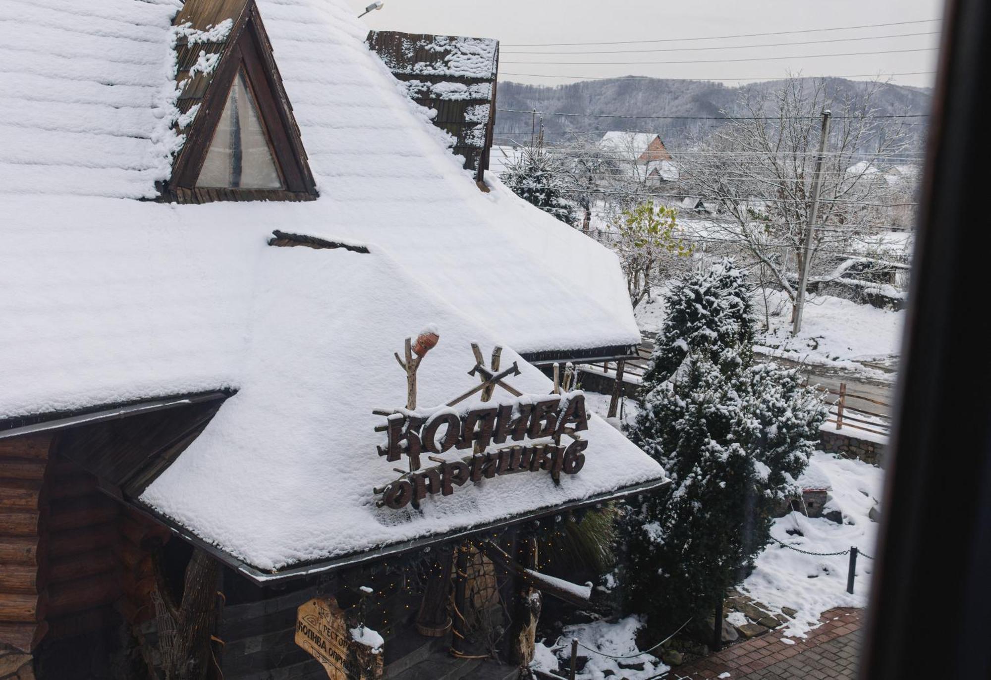 Kolyba Opryshkiv Hotell Nizhneye Selishche Exteriör bild